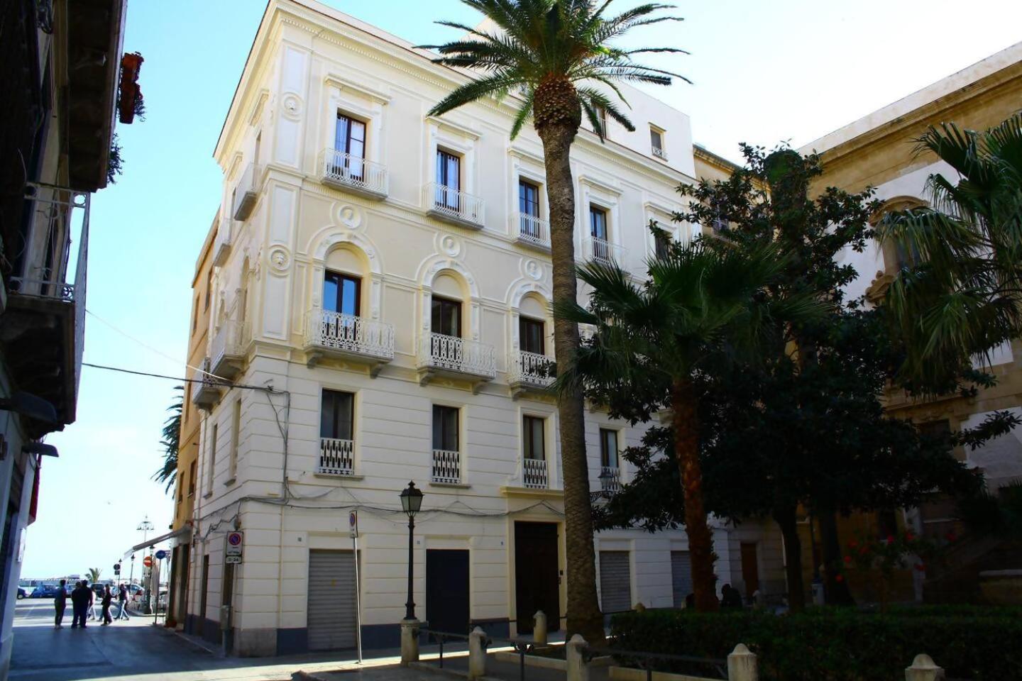 Casinadellepalme Appartamento In Centro Zona Porto Trapani Exterior foto